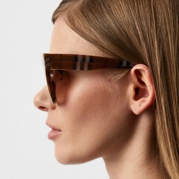 BURBERRY Kitty Brown Gradient Butterfly Ladies Sunglasses 